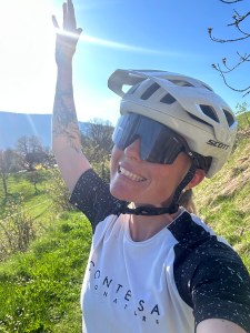 Laurie la touch girly dans ce monde de brutes